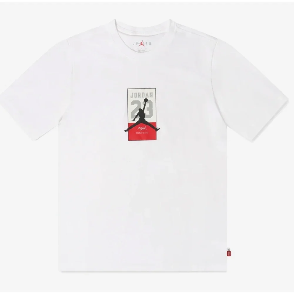 New JORDAN Sz Medium  SKATE CLUB TEE WHITE IH7542-100